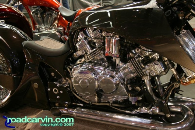 Chopped VFR @ 2007 Easyriders Sacramento Show (2007 easyriders show sacramento chopped vfr 011.jpg)
